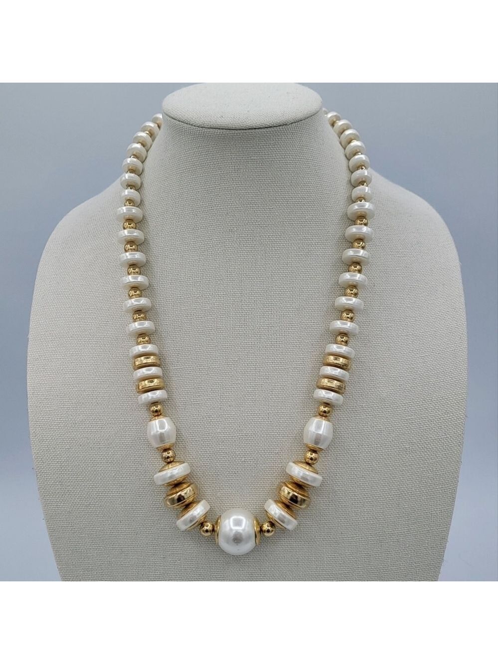 Vintage Necklace Pearls & Gold Beads #2047